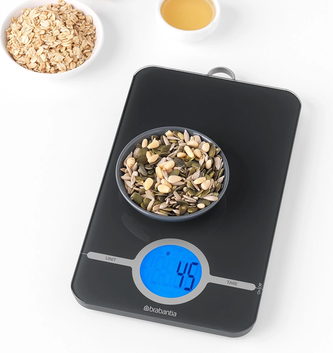 Brabantia Tasty+ Keukenweegschaal Digitaal - Op Batterijen - Dark Grey 4 Brabantia Tasty+ Keukenweegschaal Digitaal - Op Batterijen - Dark Grey - Afbeelding 2