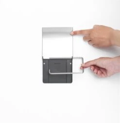 Brabantia ReNew WC Rolhouder - Met Klep - Matt Steel -Brabantia 1171x1200 2