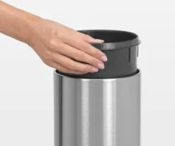 Brabantia Touch Bin Prullenbak - 3 L - Matt Steel -Brabantia 1200x1002