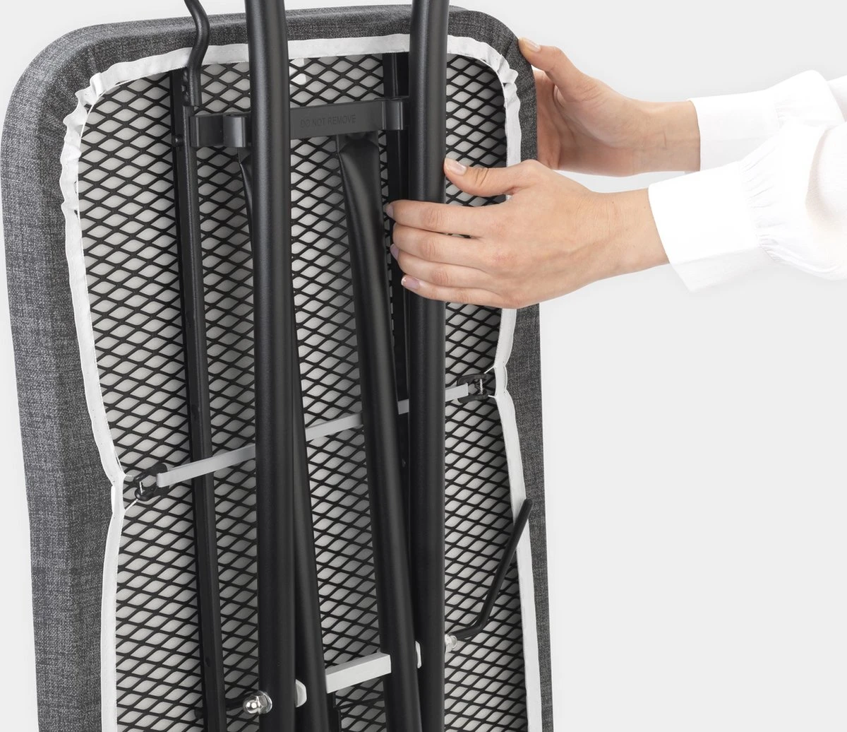 Brabantia Strijkplank C - Met Strijkijzerhouder - 124 X 45 Cm - Morning Breeze 6 Brabantia Strijkplank C - Met Strijkijzerhouder - 124 X 45 Cm - Morning Breeze - Afbeelding 4