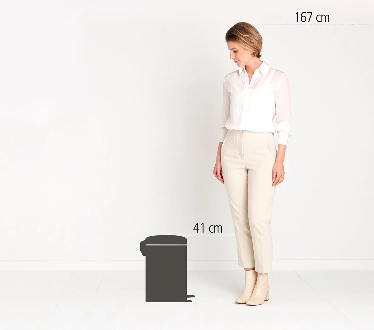 Brabantia NewIcon Prullenbak - 12 L - Soft Beige 9 Brabantia NewIcon Prullenbak - 12 L - Soft Beige - Afbeelding 7