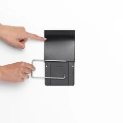 Brabantia ReNew WC Rolhouder - Met Klep - Matt Black -Brabantia 1200x1200 188
