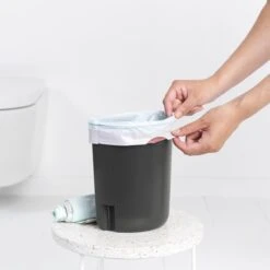 Brabantia NewIcon Prullenbak - 2 X 2 L - Platinum -Brabantia 1200x1200 237