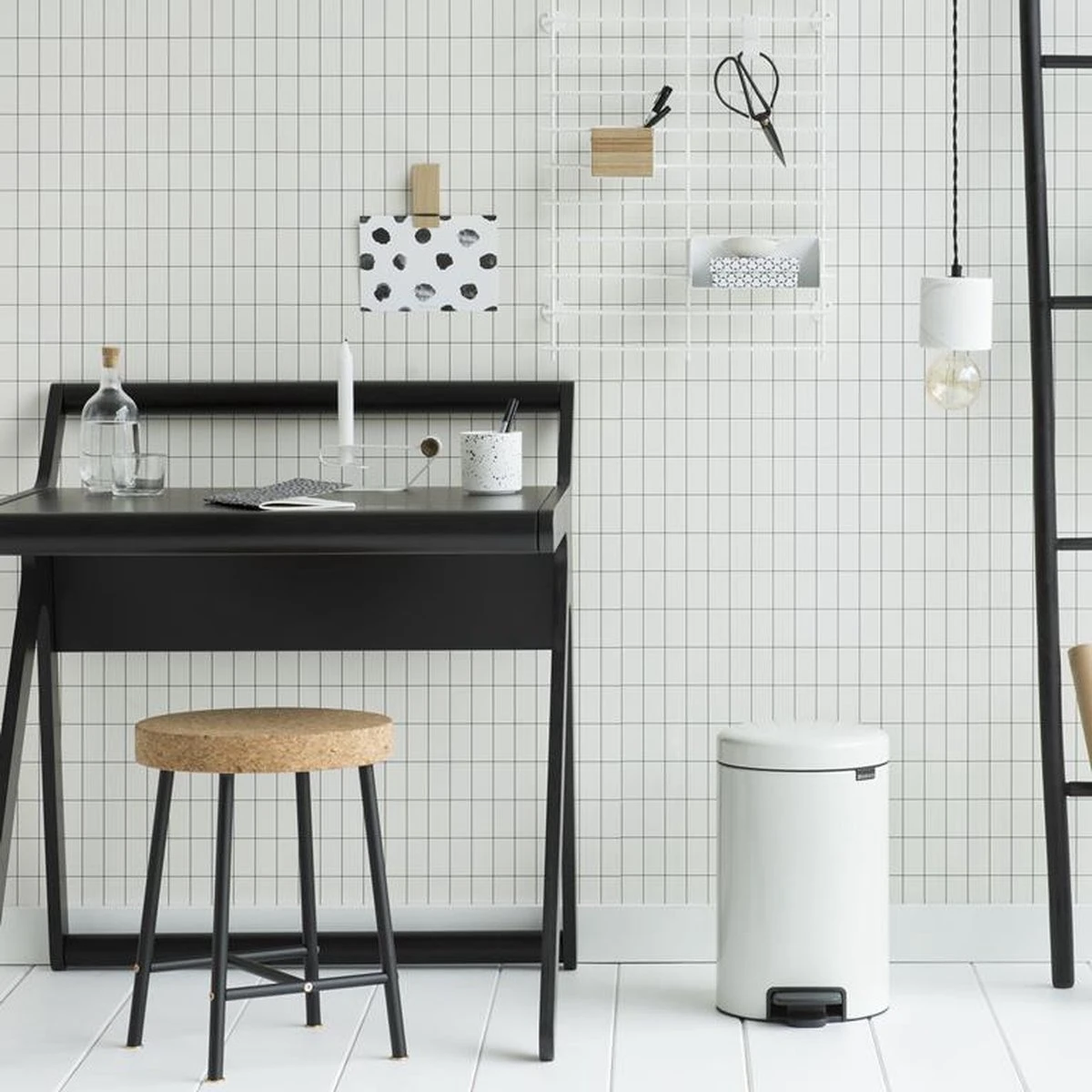 Brabantia NewIcon Prullenbak - 12 L - White 11 Brabantia NewIcon Prullenbak - 12 L - White - Afbeelding 9