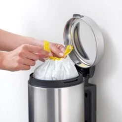 Brabantia NewIcon Wandprullenbak - 3 L - Matt Steel -Brabantia 1200x1200 374