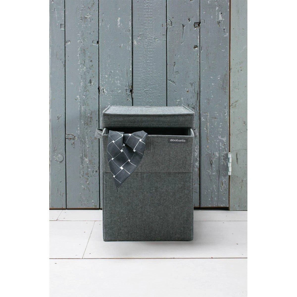 Brabantia Wasmand Met Deksel - Stapelbaar - 35 L - Pepper Black 5 Brabantia Wasmand Met Deksel - Stapelbaar - 35 L - Pepper Black - Afbeelding 3