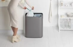 Brabantia Bo Touch Bin Prullenbak - 2 X 30 L - Platinum -Brabantia 1200x766 10