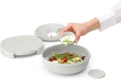 Brabantia Make & Take Salade Lunchbox - 1,3 L - Kunststof - Light Grey -Brabantia 1200x793 2