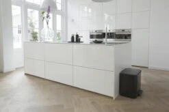 Brabantia Bo Prullenbak - 11 + 23 L - Matt Black -Brabantia 1200x799 25