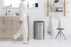 Brabantia Touch Bin Prullenbak - 40 L - Matt Steel Fingerprint Proof -Brabantia 1200x799 46