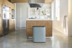 Brabantia Bo Touch Bin Prullenbak - 2 X 30 L - Metallic Mint -Brabantia 1200x799 57