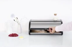 Brabantia Broodtrommel - Met Schuifdeksel - Matt Steel Fingerprint Proof -Brabantia 1200x799 84