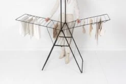 Brabantia HangOn Droogrek Inklapbaar - 25 Meter - Met Stang - Matt Black -Brabantia 1200x800 103