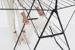 Brabantia HangOn Droogrek Inklapbaar - 25 Meter - Met Stang - Matt Black -Brabantia 1200x800 104