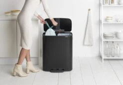 Brabantia Bo Prullenbak - 2 X 30 L - Met 80 Vuilniszakken - Matt Black -Brabantia 1200x828 8