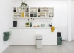 Brabantia Sort & Go Aanrecht Afvalbakje - 3 L - Jade Green -Brabantia 1200x852 1