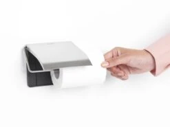 Brabantia ReNew WC Rolhouder - Met Klep - Matt Steel -Brabantia 1200x898 1