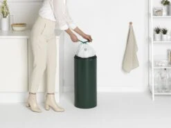 Brabantia Touch Bin Prullenbak - 30 L - Pine Green -Brabantia 1200x899 10