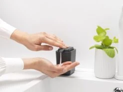 Brabantia Sink Side Zeepdispenser - 250 Ml - Dark Grey -Brabantia 1200x899 7