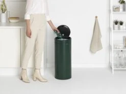 Brabantia Touch Bin Prullenbak - 30 L - Pine Green -Brabantia 1200x899 9