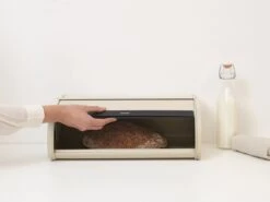 Brabantia Broodtrommel - Met Schuifdeksel - Soft Beige -Brabantia 1200x900 105