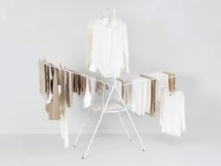 Brabantia HangOn Droogrek Inklapbaar - 25 Meter - Met Stang - White 29 Brabantia HangOn Droogrek Inklapbaar - 25 Meter - Met Stang - White -Brabantia 1200x900 119