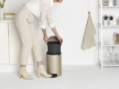 Brabantia NewIcon Prullenbak - 12 L - Metallic Gold -Brabantia 1200x900 55