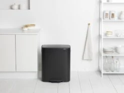 Brabantia Bo Prullenbak - 60 L - Met 80 Vuilniszakken - Matt Black -Brabantia 1200x900 64