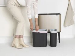 Brabantia Afvalemmer Bo Touch Bin Champagnekleur, 11 + 23 L -Brabantia 1200x900 87