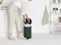 Brabantia NewIcon Prullenbak - 12 L - Pine Green -Brabantia 1200x900 88