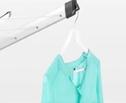 Brabantia Lift-o-Matic Advance Droogmolen Met Kunststof Betonanker, Beschermhoes En Wasknijpertasje - 50 M - Zilvergrijs -Brabantia 1200x981