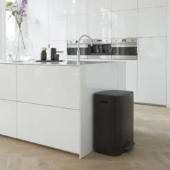 Brabantia Bo Pedaalemmer 60 L -Brabantia 40772 02 04 2453998cff