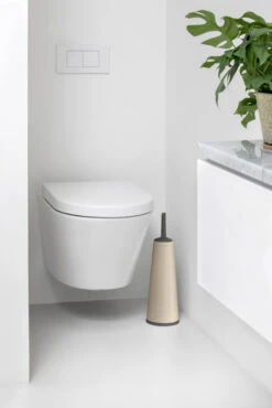 Brabantia ReNew Toiletborstel -Brabantia 568806 01 32 EnvironmentImage 4abd252080