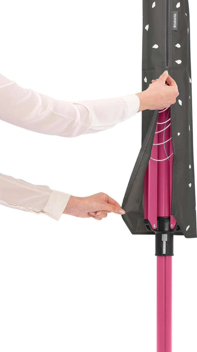 Brabantia Lift-O-Matic Droogmolen Met Metalen Grondanker, Beschermhoes, Wasknijpertasje En Wasknijpers - 50 M - Spring Pink 9 Brabantia Lift-O-Matic Droogmolen Met Metalen Grondanker, Beschermhoes, Wasknijpertasje En Wasknijpers - 50 M - Spring Pink - Afbeelding 7