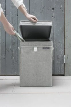 Brabantia Wasmand Met Deksel - Stapelbaar - 35 L - Grey -Brabantia 799x1200 101