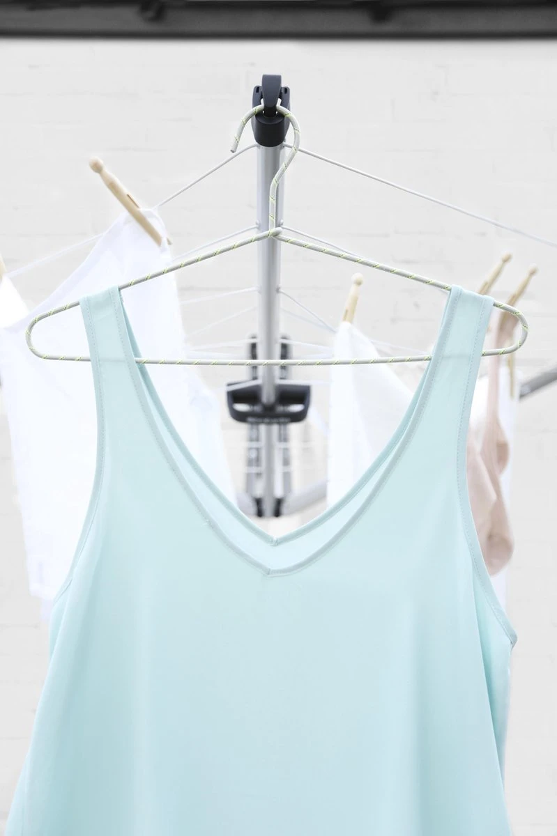 Brabantia WallFix Wanddroger - Met Beschermhoes - 24 M - Metallic Grey 4 Brabantia WallFix Wanddroger - Met Beschermhoes - 24 M - Metallic Grey - Afbeelding 2