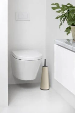 Brabantia ReNew WC Borstel - Met Houder - Soft Beige 10 Brabantia ReNew WC Borstel - Met Houder - Soft Beige -Brabantia 799x1200 24