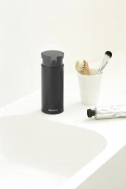 Brabantia Zeepdispenser - 200 Ml - Matt Black -Brabantia 800x1200 22