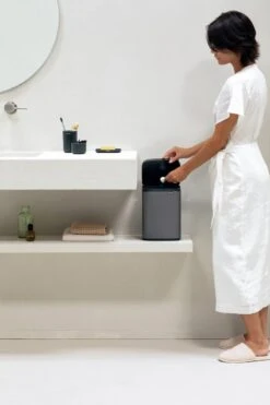 Brabantia Bo Prullenbak - 4 L - Platinum -Brabantia 800x1200 40