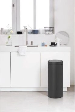 Brabantia Touch Bin Prullenbak - 30 L - Mineral Infinite Grey -Brabantia 805x1200